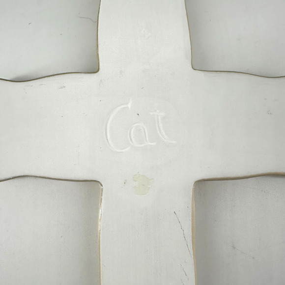 Southern Living At Home Cathy Robinson Moss Green Ceramic Cross - Picture 4 of 6